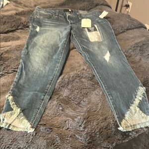 1822 Denim Blue Cropped Distressed Jeans